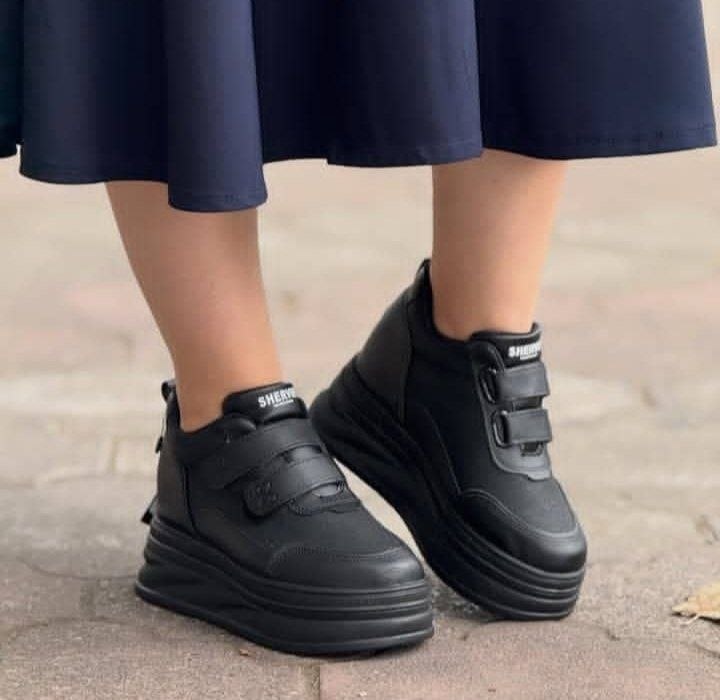 کتونی اسکیچرز لژ۸ سانت فوق شیک مدل مولکول