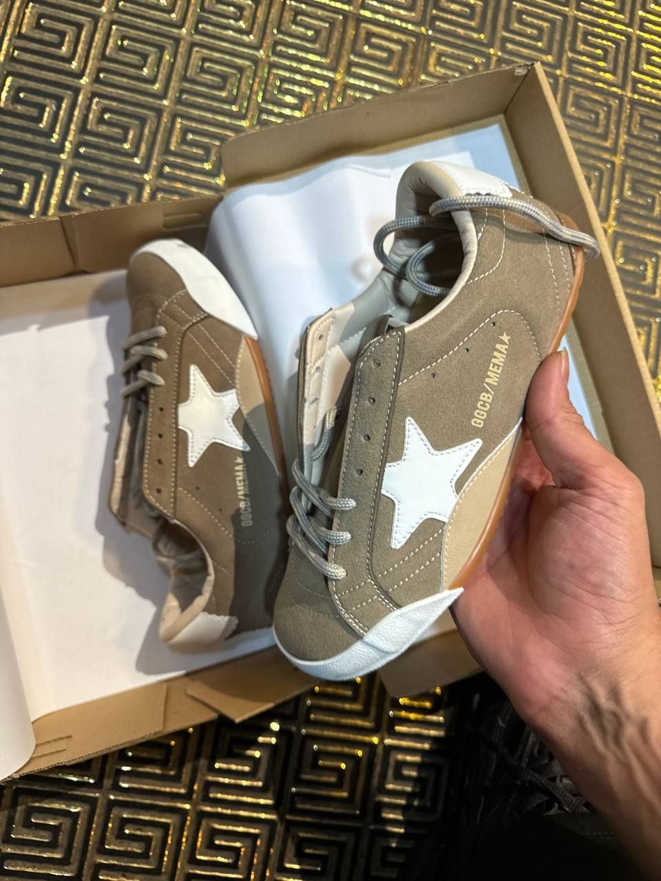 ⚜️هوالرزاق⚜️  💎مدل:  ونس GOLDEN GOOSE ترند روز   زیره انعطاف‌پذیر پیو  2 سانت